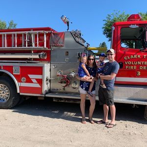 Meet your Posher, Holly